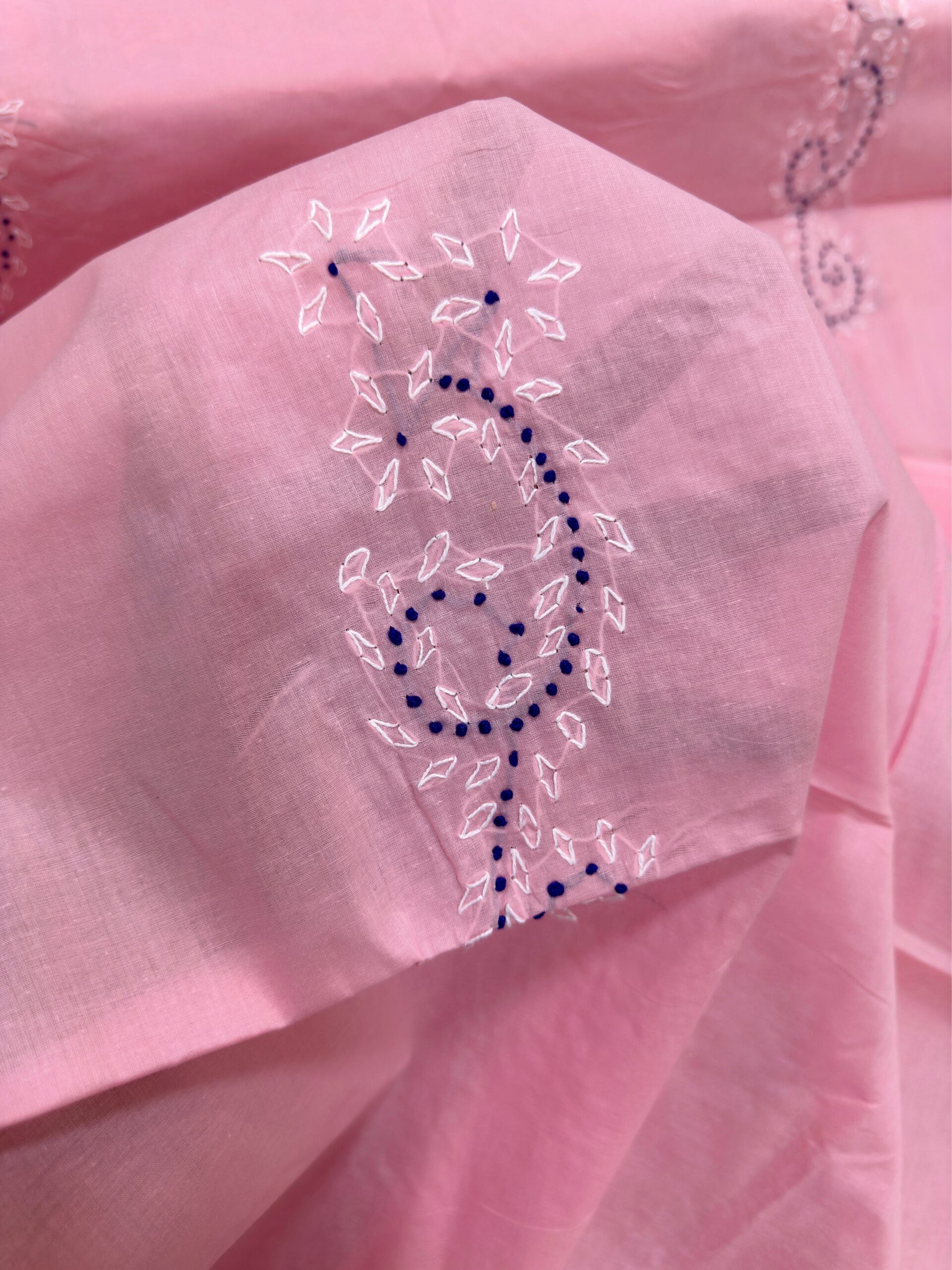 French Knot Kurta Dupatta - Image 3