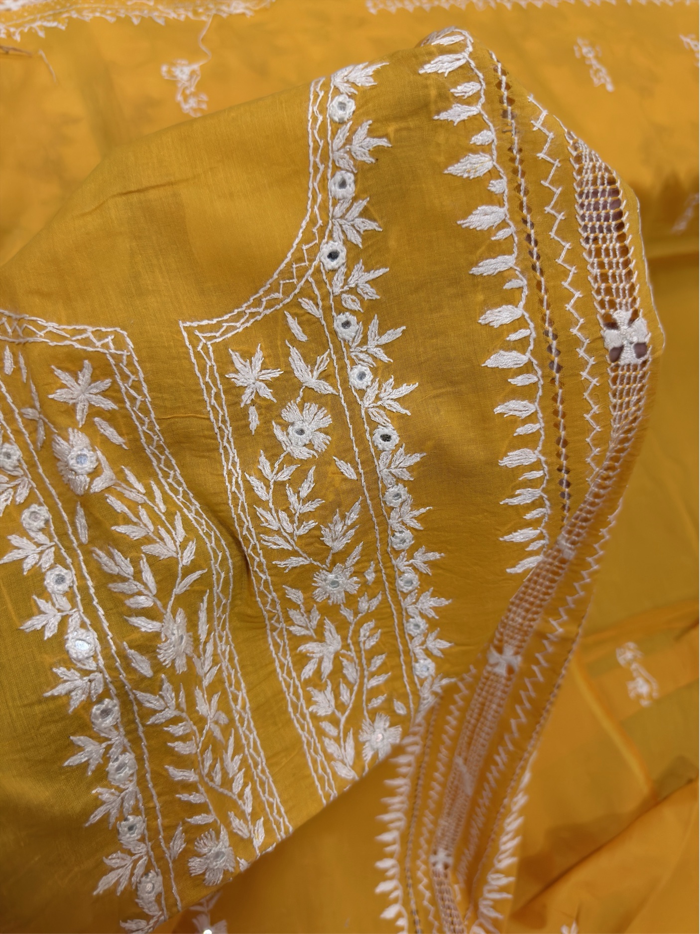 Taarkashi & Shishakari Kurta - Image 2