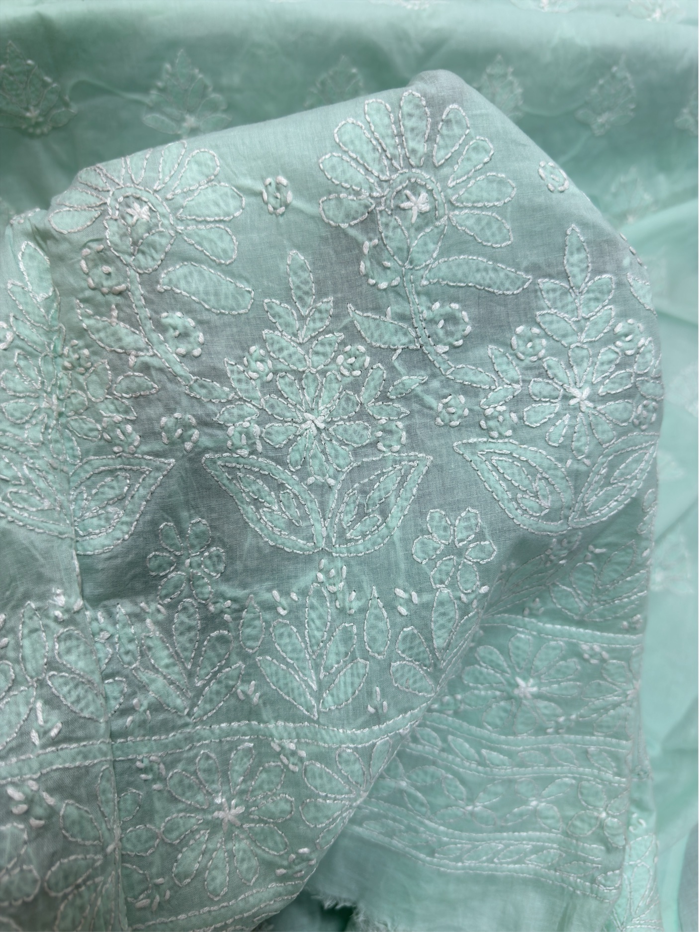 Lucknowi Chikankari Kurta