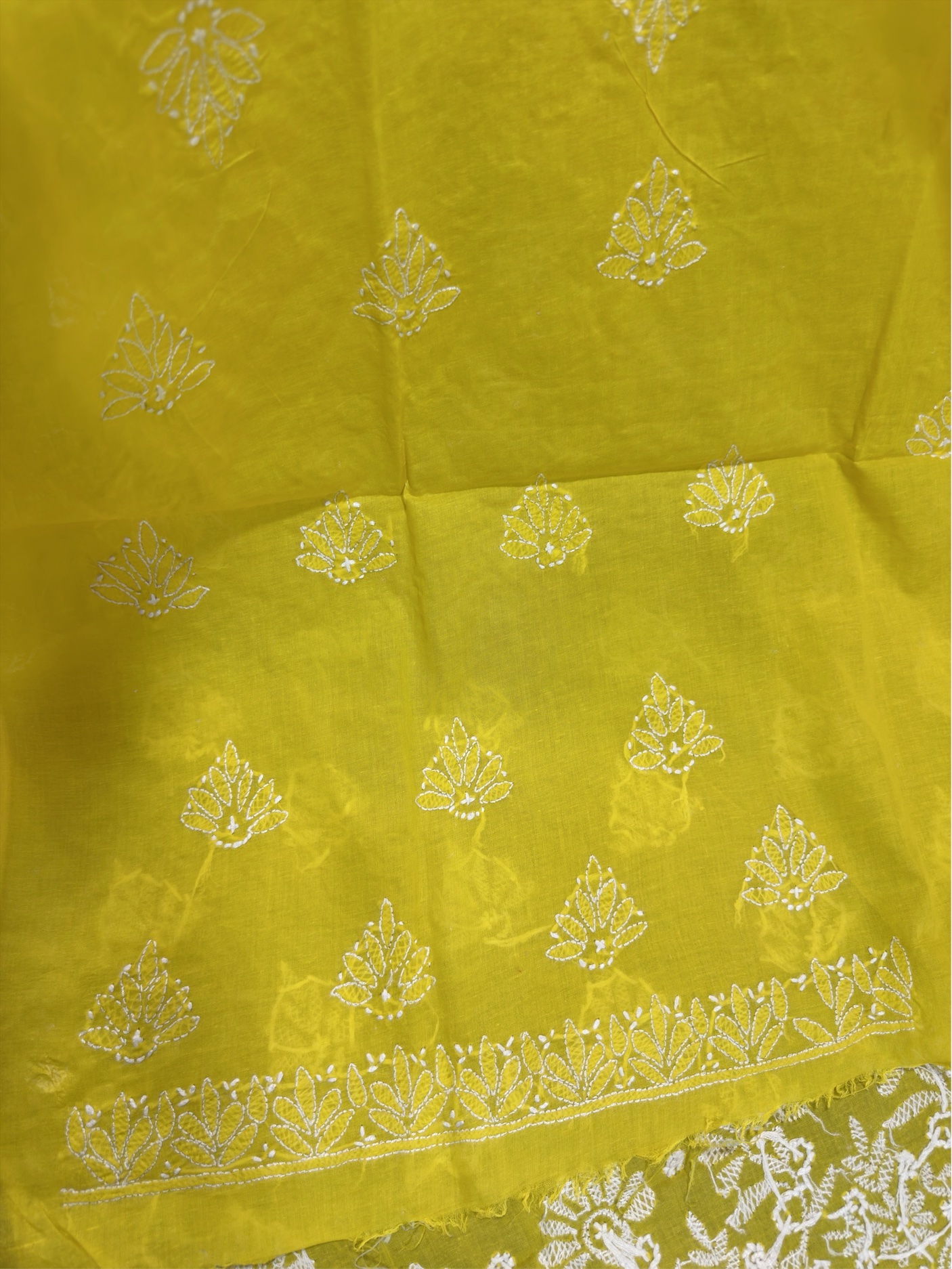 Lucknowi Chikankari Kurta - Image 3