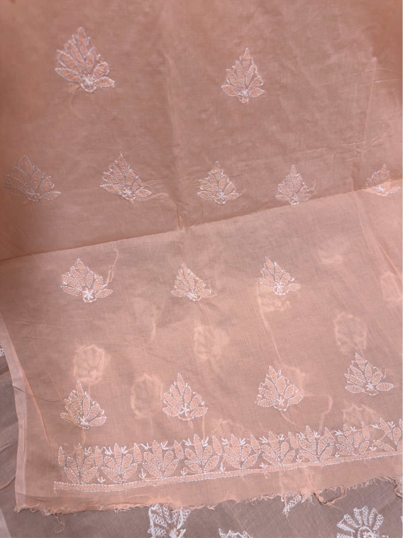 Lucknowi Chikankari Kurta - Image 3